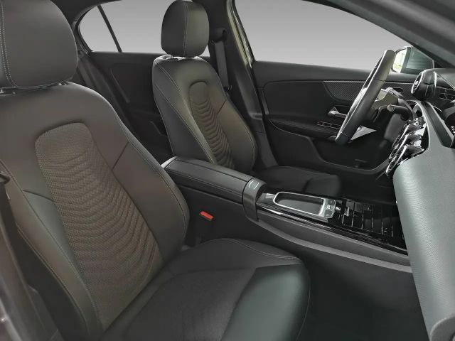 Mercedes-Benz A 180 Progressive