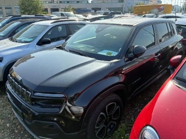 Jeep Avenger Full-Electric Summit