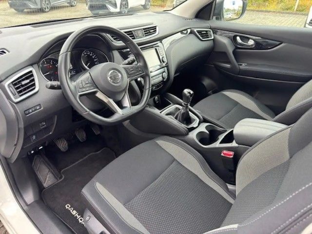 Nissan Qashqai 1.3 DIGAcenta Kam Shzg Temp Alu 2.Hand