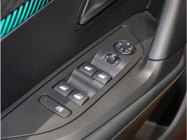 Peugeot E-2008 Allure Pack