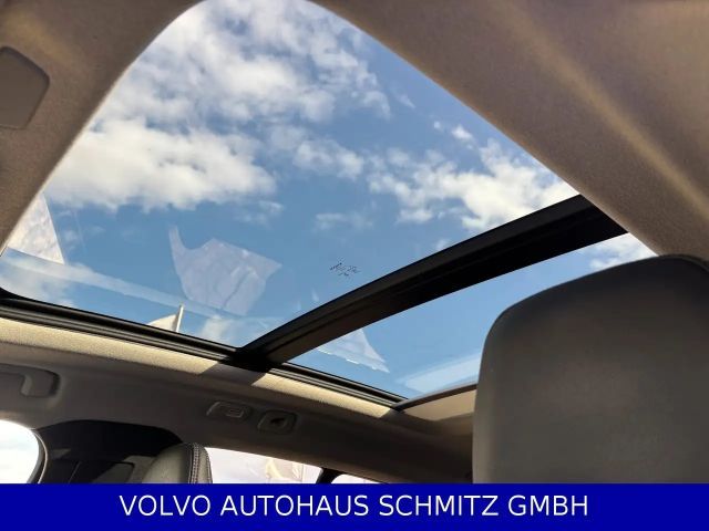 Volvo XC40 Dark Plus