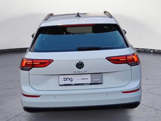 Volkswagen Golf Life Variant