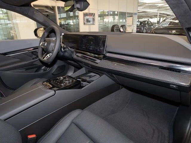 BMW 540 540d M-Sport Sedan xDrive