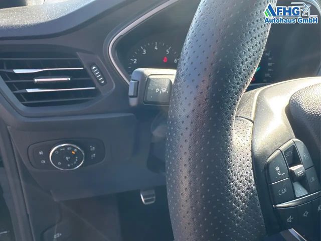 Ford Focus EcoBoost ST Line Style Wagon