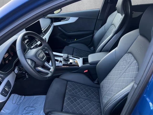 Audi A4 40 TFSI Avant Quattro S-Line S-Tronic