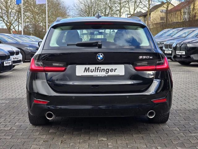 BMW 330 330e Touring