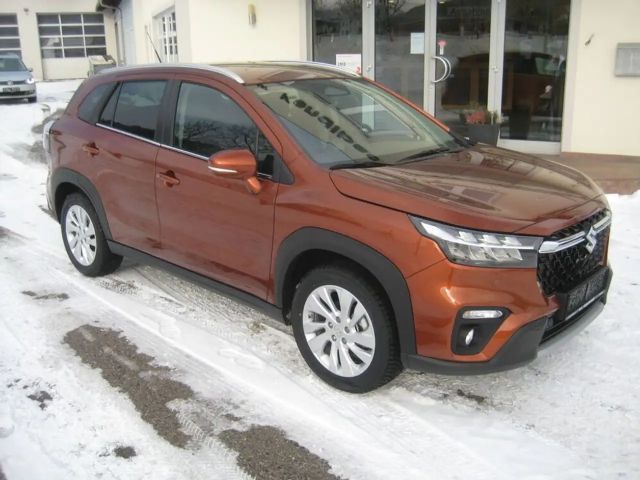 Suzuki S-Cross AllGrip Hybrid