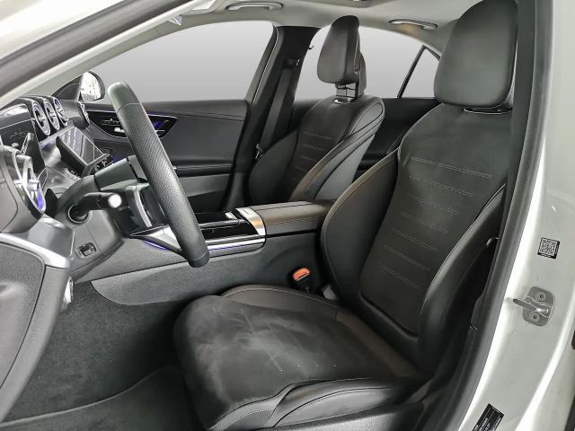 Mercedes-Benz C 180 AMG Line Sedan