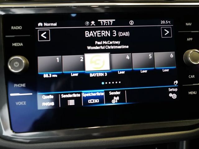 Volkswagen Tiguan 1.5TSI Active LED-Matrix Navi AHK Keyless ACC K...