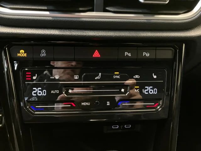 Volkswagen T-Roc 1.5 TSI DSG R-Line