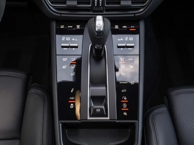 Porsche Macan LED-Pano-Luft-Bose-Chrono-Leder-21"