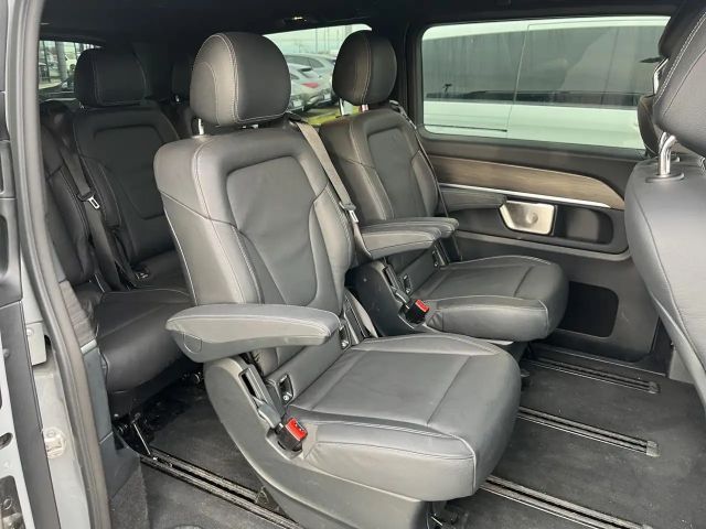 Mercedes-Benz EQV 300 AVANTGARDE