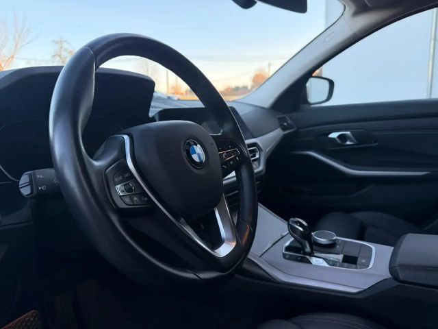 BMW 320 320d Touring xDrive