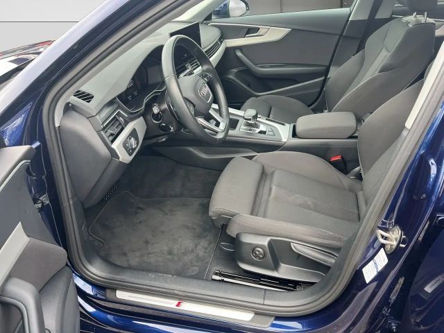 Audi A4 40 TFSI Avant S-Line