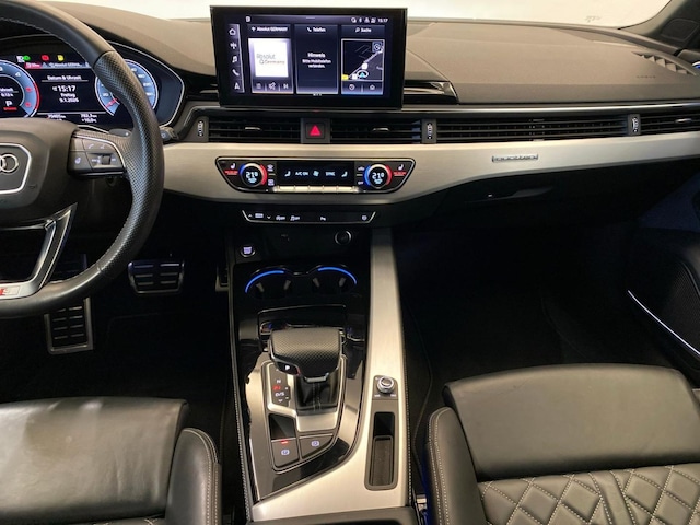 Audi A4 40 TDI Avant Quattro S-Line S-Tronic