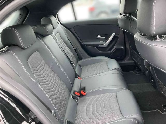 Mercedes-Benz A 180 Progressive