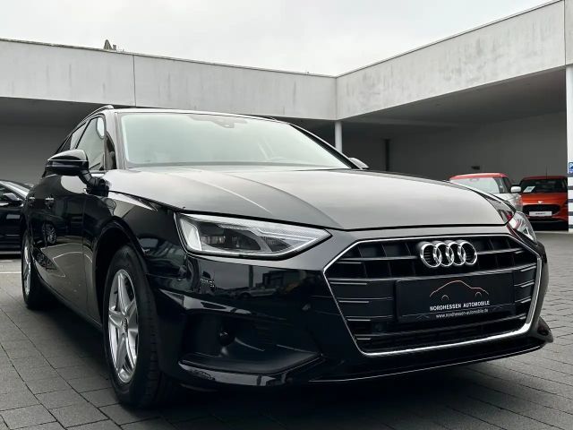 Audi A4 35 TFSI Avant S-Tronic