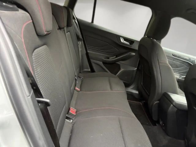 Ford Focus ST Line Wagon