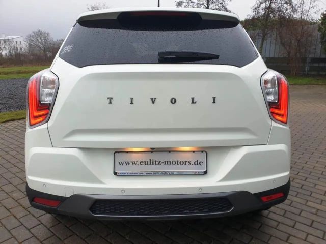 SsangYong Tivoli 2WD Quartz