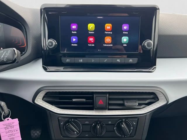 Seat Arona Reference