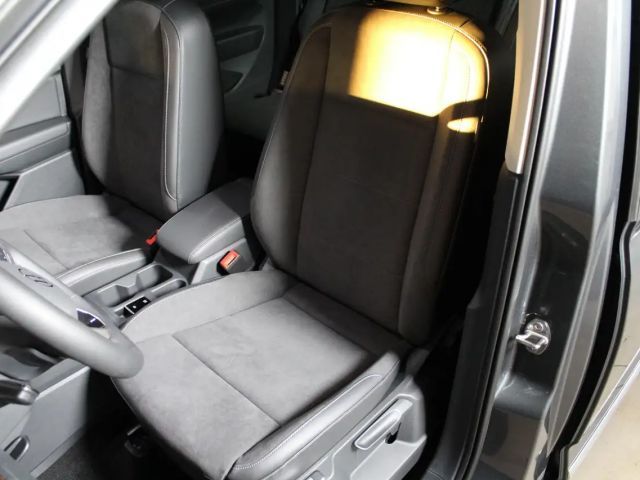 Volkswagen Caddy 1.5 TSI DSG Style