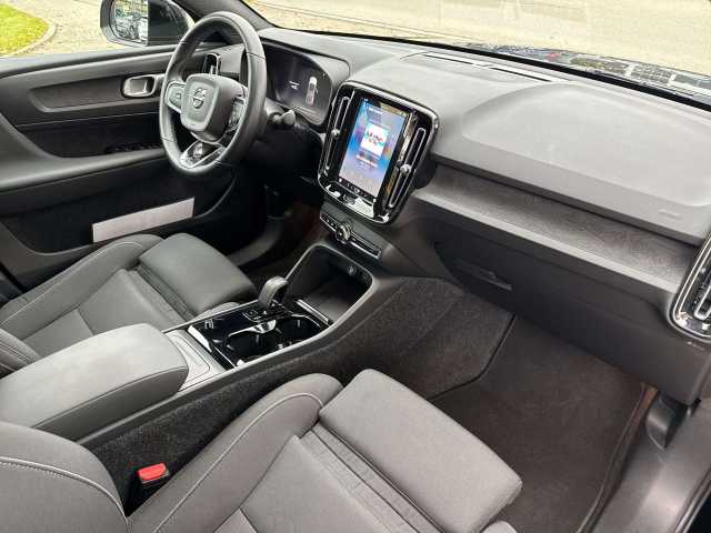 Volvo C40 AWD Core Recharge