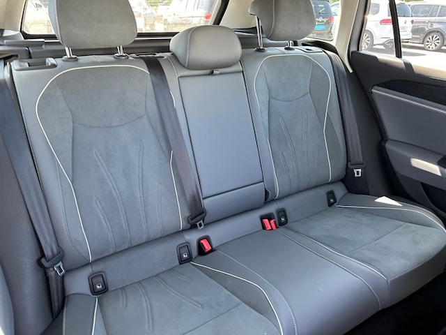 Volkswagen Passat 1.5 eTSI DSG IQ.Drive