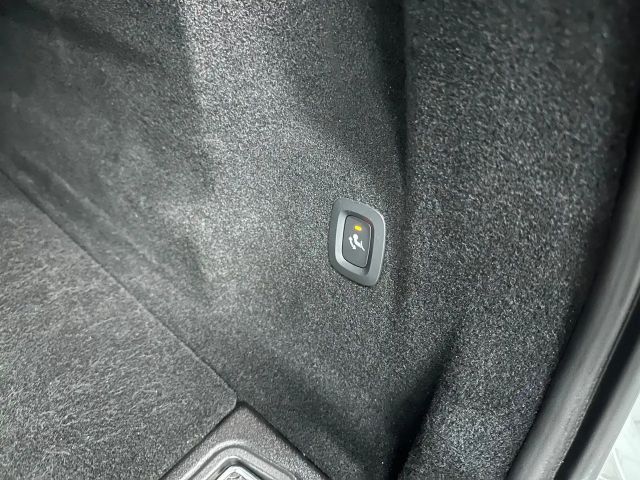 Volvo XC60 AWD Business Dark Plus