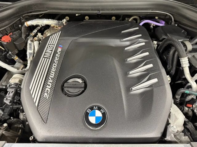 BMW X3 40d Standhzg AHK ACC 360° HUD Pano HiFi