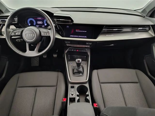 Audi A3 30 TDI Avant Sedan