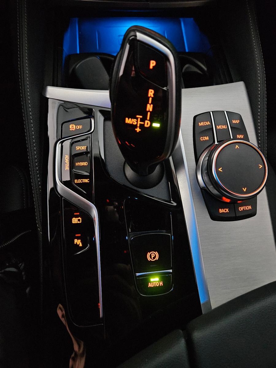 BMW 545 545e M-Sport Sedan xDrive