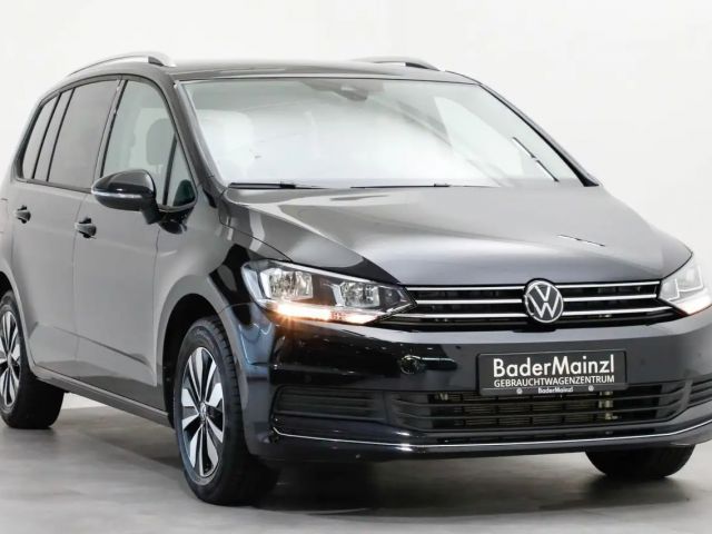 Volkswagen Touran 1.5 TSI DSG