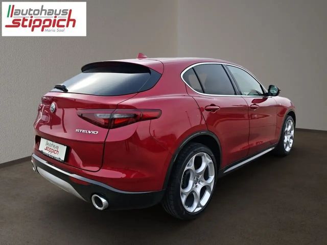 Alfa Romeo Stelvio Q4