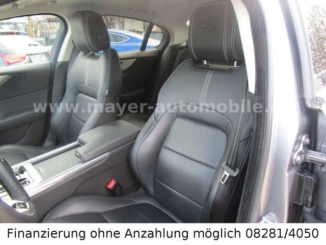 Jaguar XE R-Dynamic S