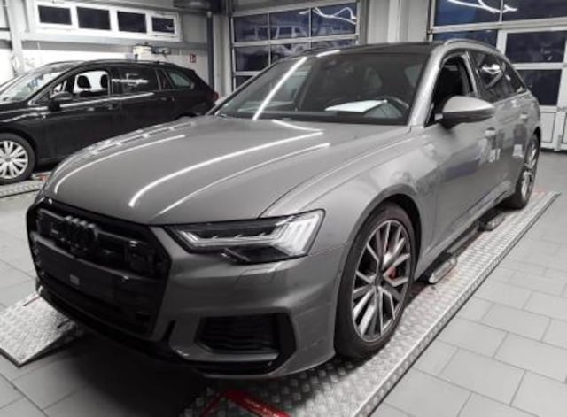 Audi S6 Avant Quattro