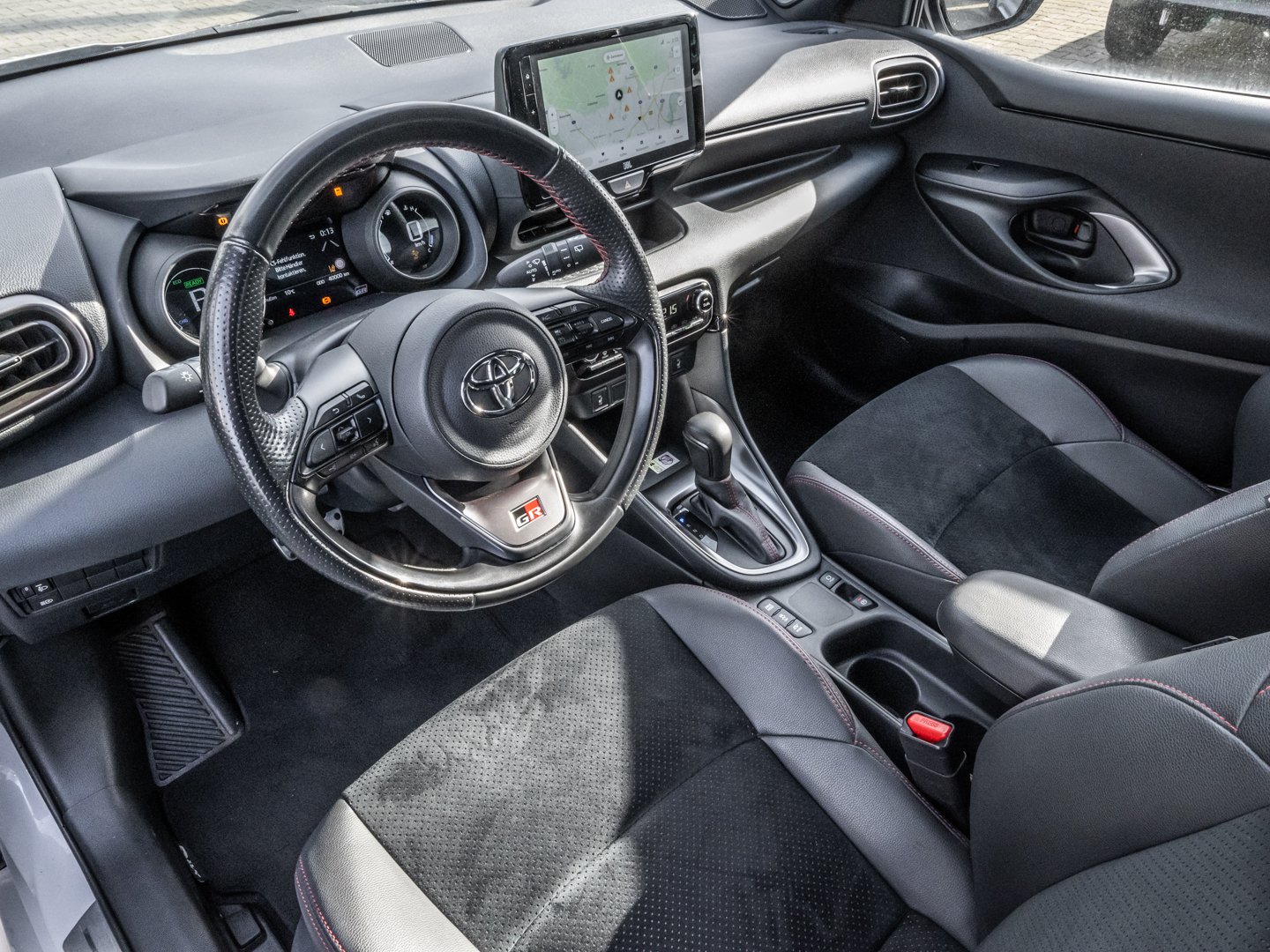 Toyota Yaris 5-deurs Bi-Tone GR