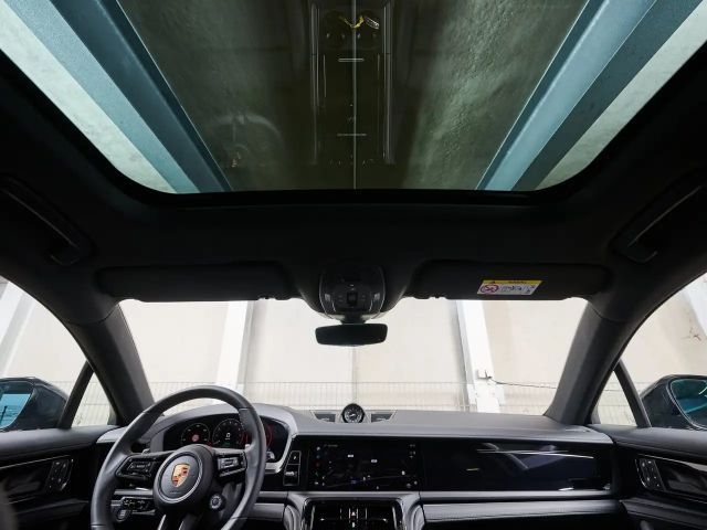 Porsche Panamera 4 E-Hybrid