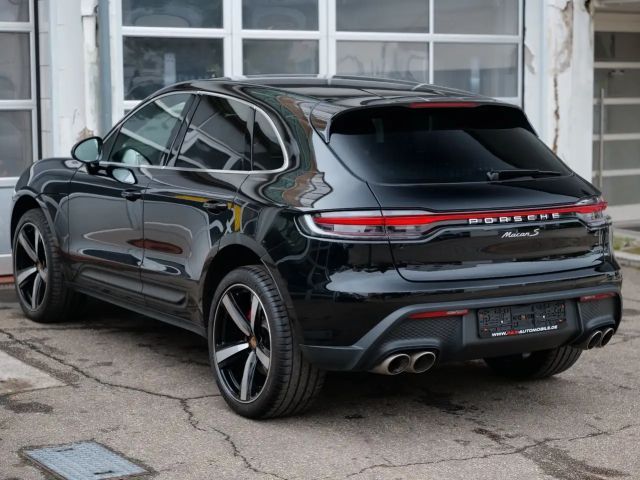 Porsche Macan S
