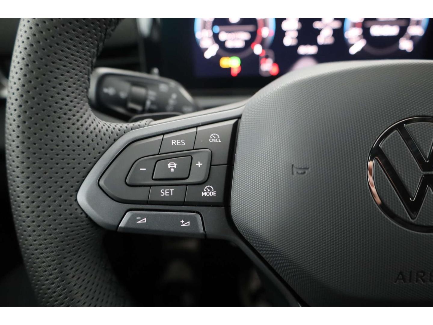 Volkswagen T-Roc 1.5 eTSI R-Line Style