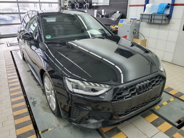 Audi A4 40 TDI Avant Quattro S-Line S-Tronic