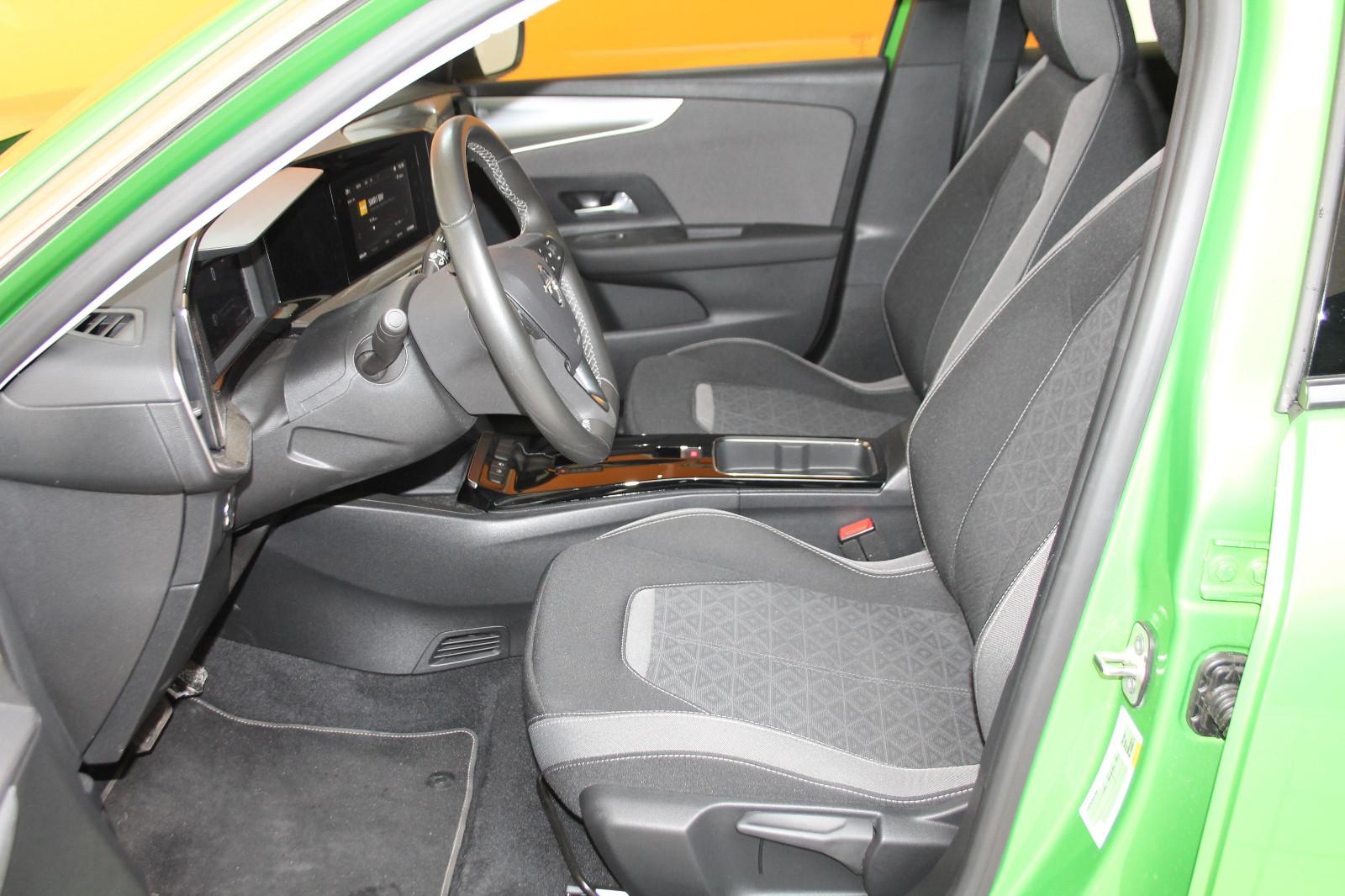 Opel Mokka e, On-Board- Charger 3-ph., Klima, LED