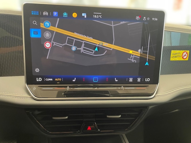 Volkswagen Passat 1.5 eTSI Business IQ.Drive