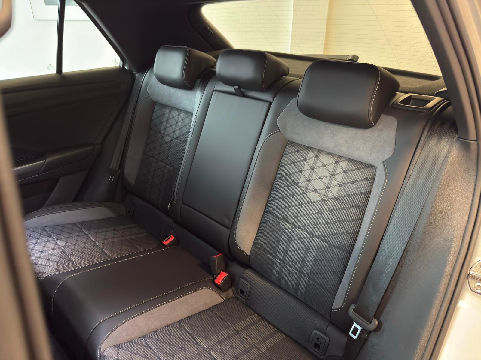 Volkswagen T-Roc 1.5 TSI DSG R-Line