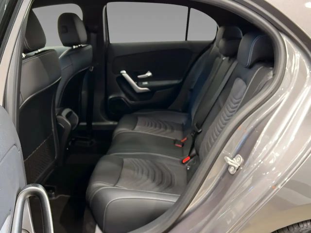 Mercedes-Benz A 220 4MATIC Progressive