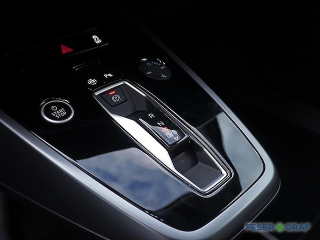 Audi Q4 e-tron SUV 45 e-tron Audi Q4 e-tron