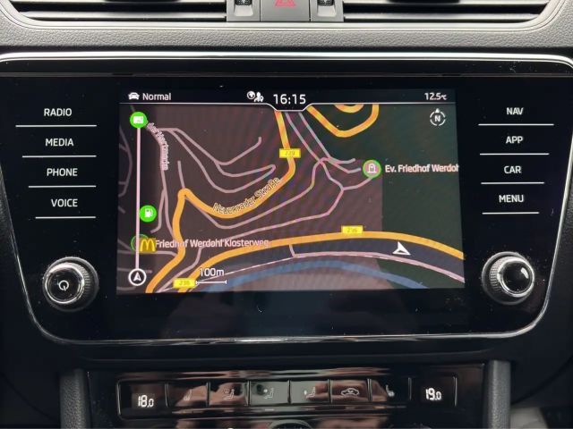 Skoda Superb 2.0 TDI Combi Sportline