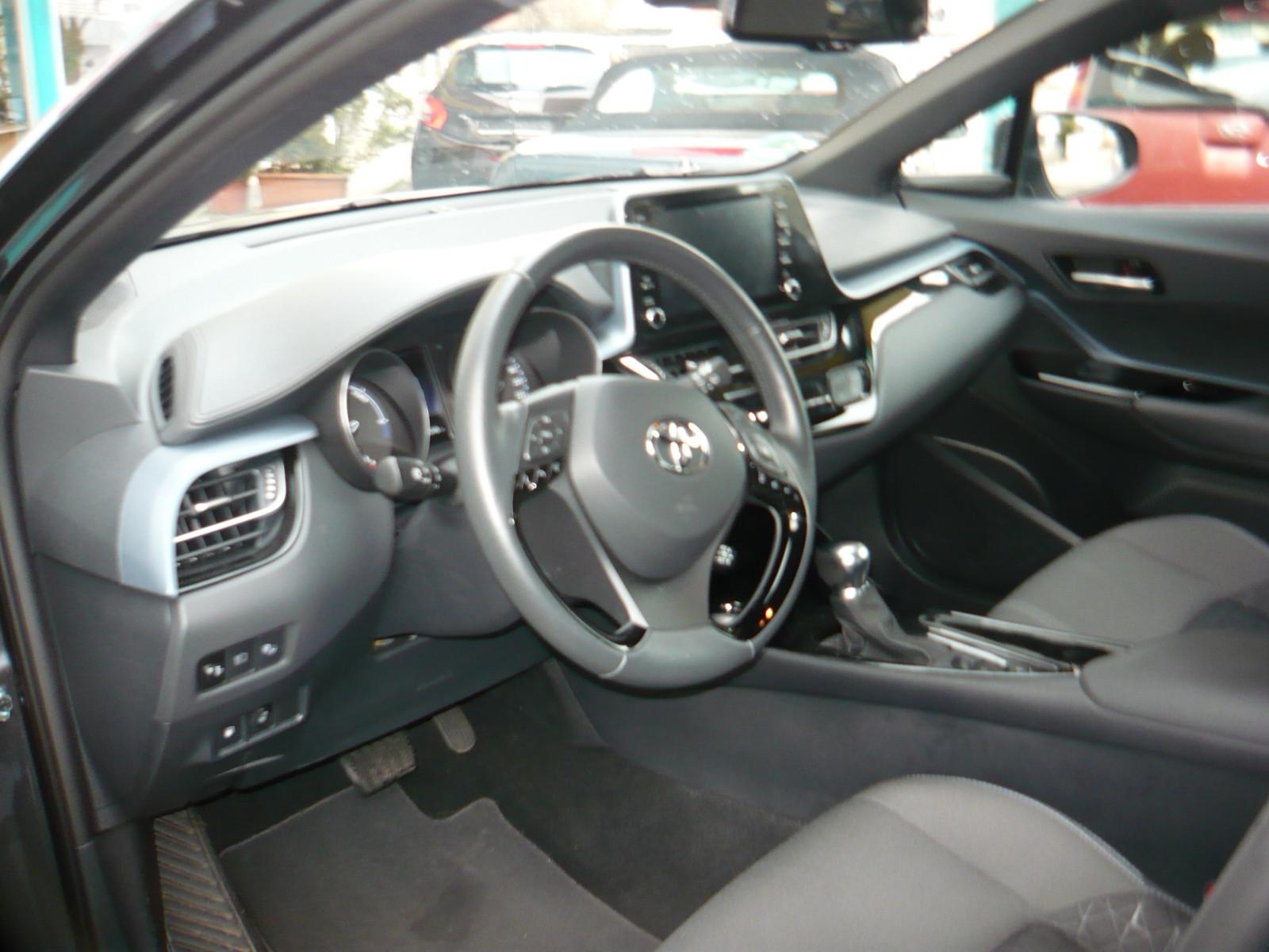 Toyota C-HR Hybride Team D