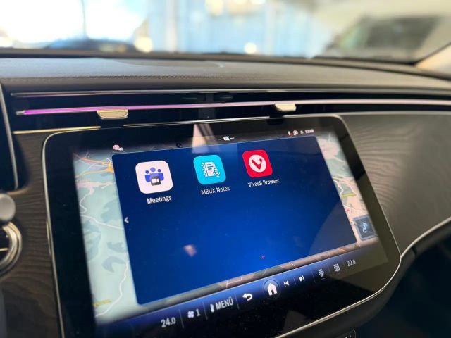 Mercedes-Benz E 200 AVANTGARDE Sedan