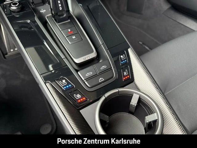 Porsche 992 Cabrio Carrera