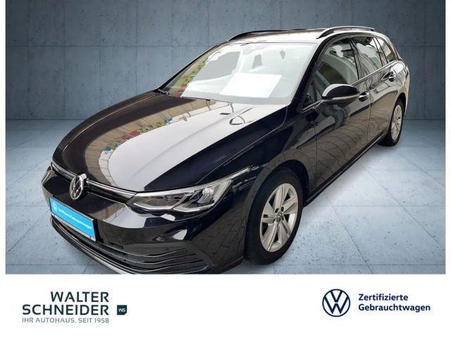 Volkswagen Golf 1.5 eTSI DSG Life Variant